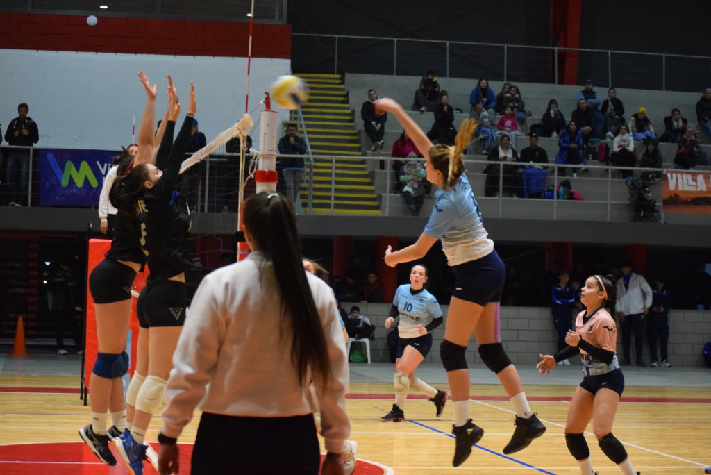 Club Atlético Independiente de Burzaco - VOLEY / MAYORES FEMENINO Este  domingo 20/11 a partir de las 15:00 hs, se estarán jugando las SEMIFINALES  de local! Las chicas se enfrentan a Cañuelas